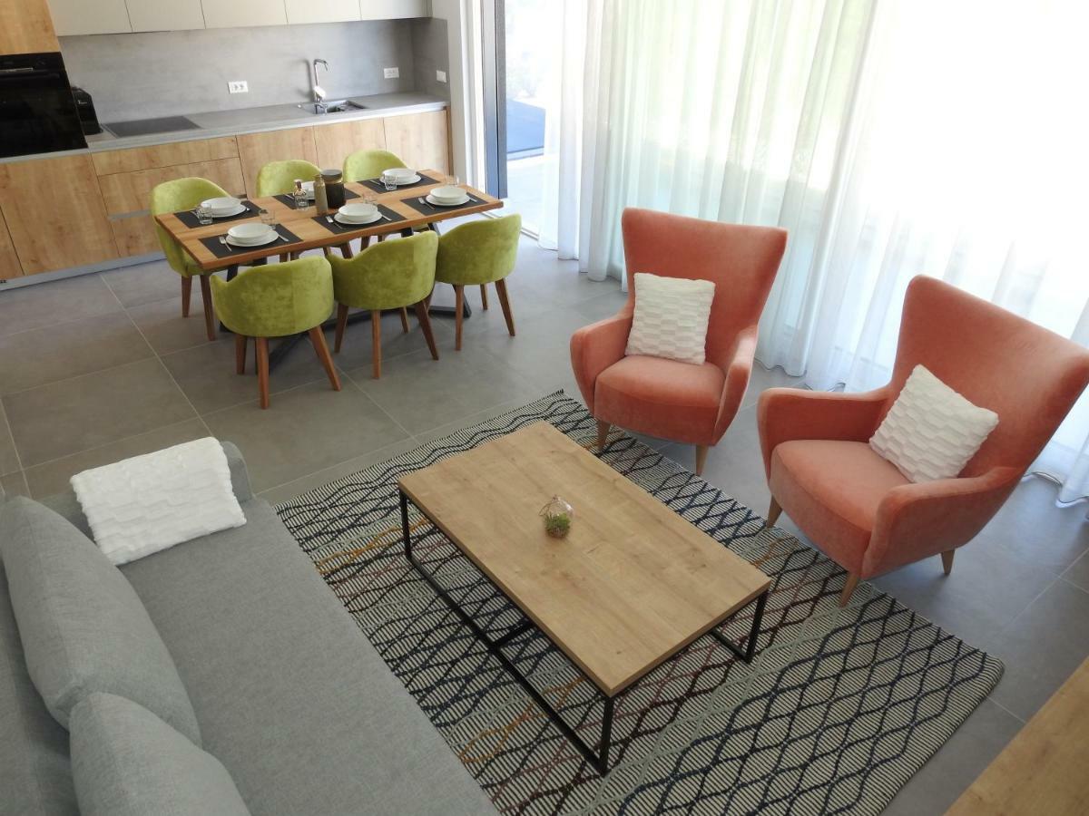 Luxury Apartments Magali 罗维尼 外观 照片