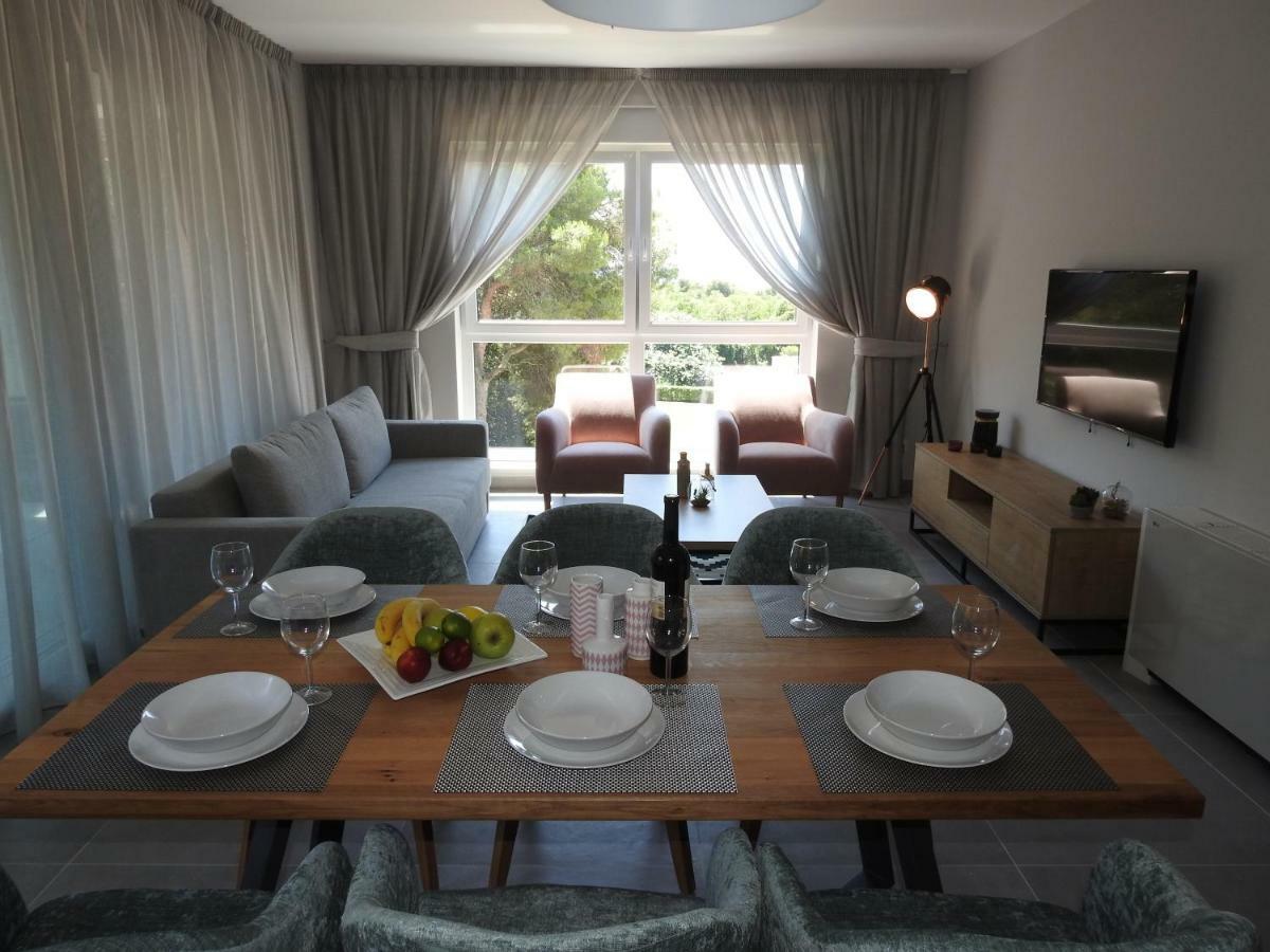 Luxury Apartments Magali 罗维尼 外观 照片