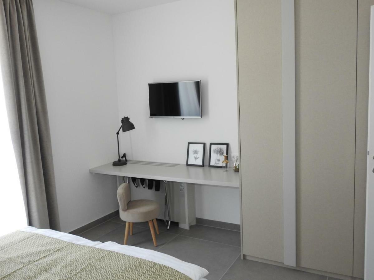 Luxury Apartments Magali 罗维尼 外观 照片