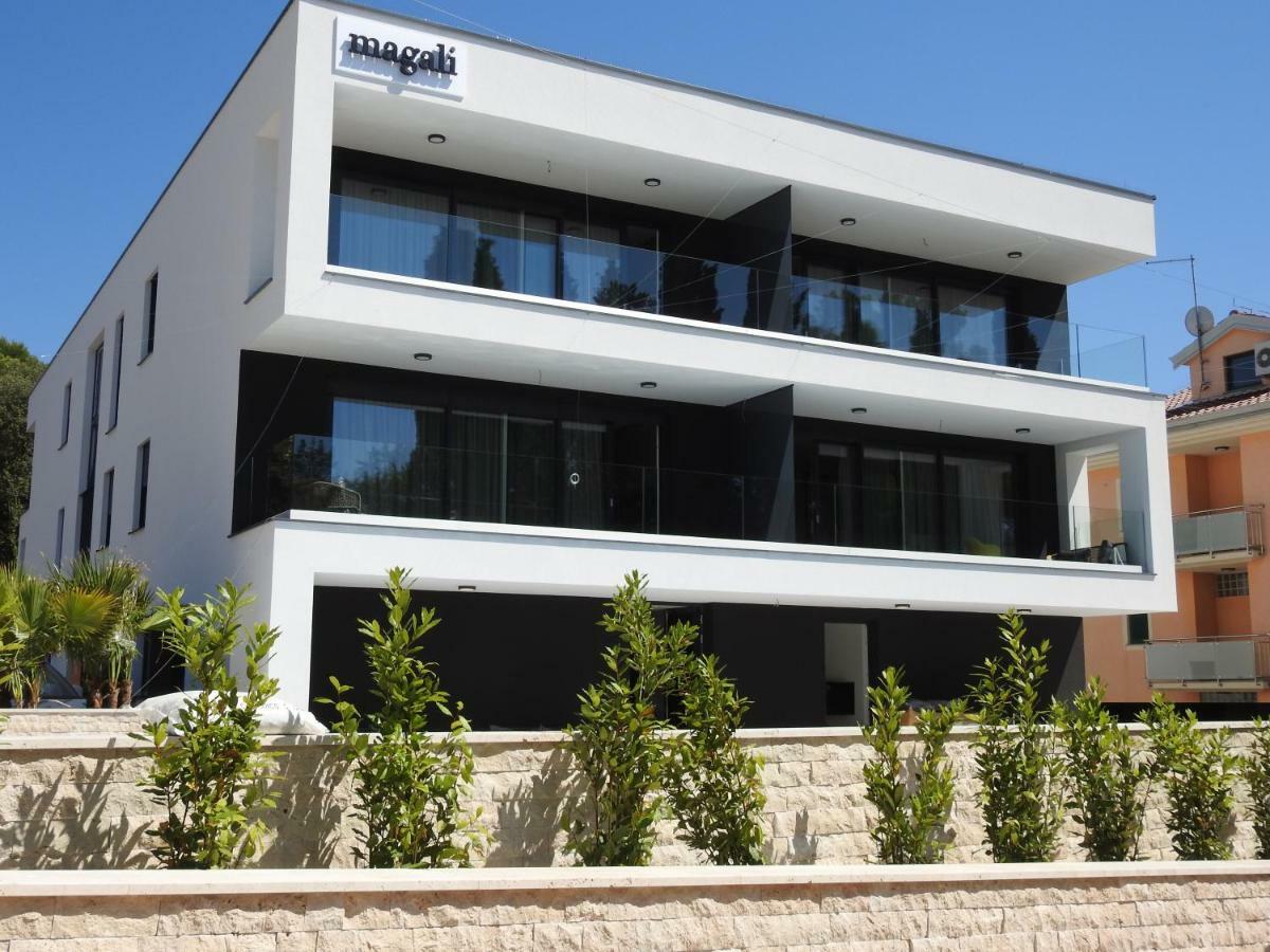 Luxury Apartments Magali 罗维尼 外观 照片