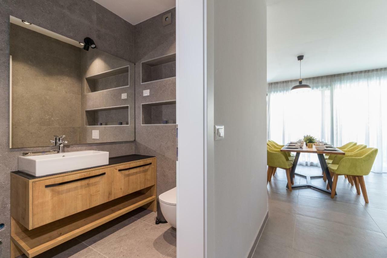 Luxury Apartments Magali 罗维尼 外观 照片