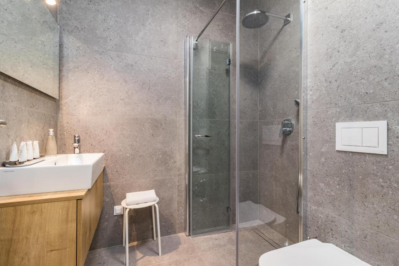 Luxury Apartments Magali 罗维尼 外观 照片